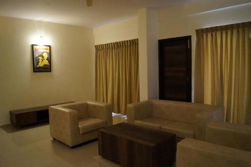 hotel royal serenity kammanahalli