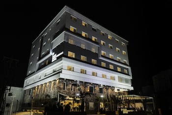 Park Continental,Humayun Nagar,3 star