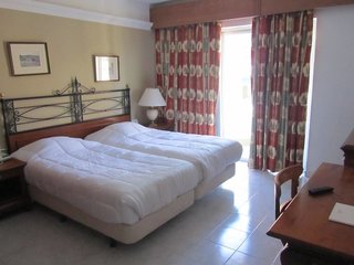 Hotel-Img