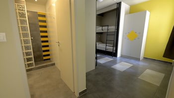 the hive party hostel