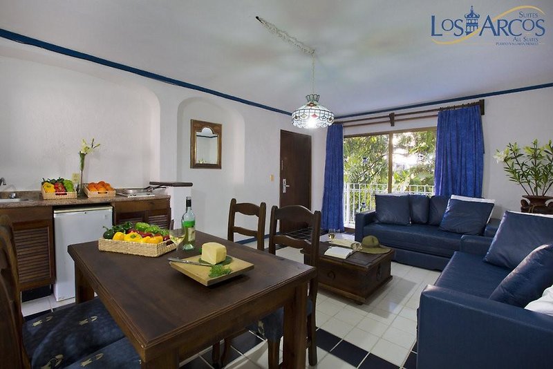 los arcos suites