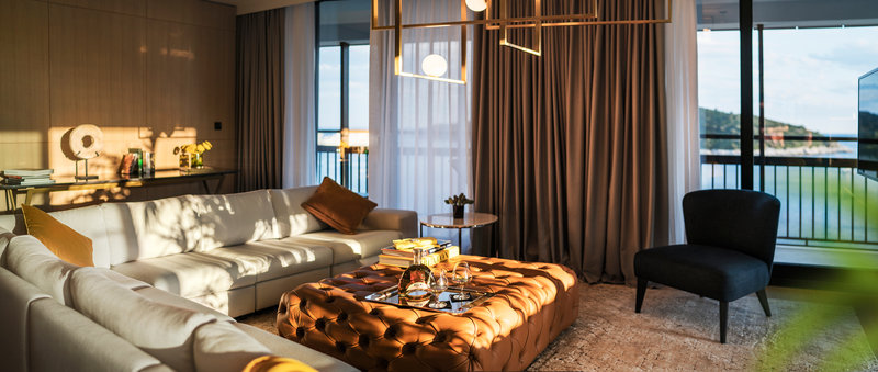 hotel excelsior