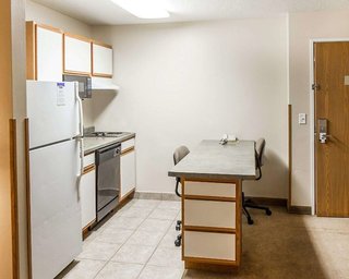 Mainstay Suites Dubuque At Hwy 20,Iowa>>Dubuque,2.5 star