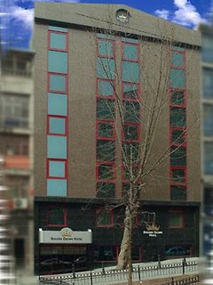 hotel golden crown