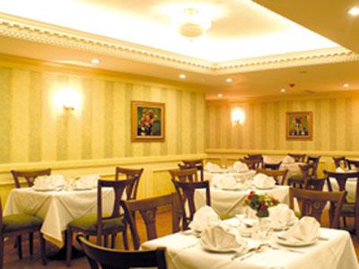 hotel golden crown