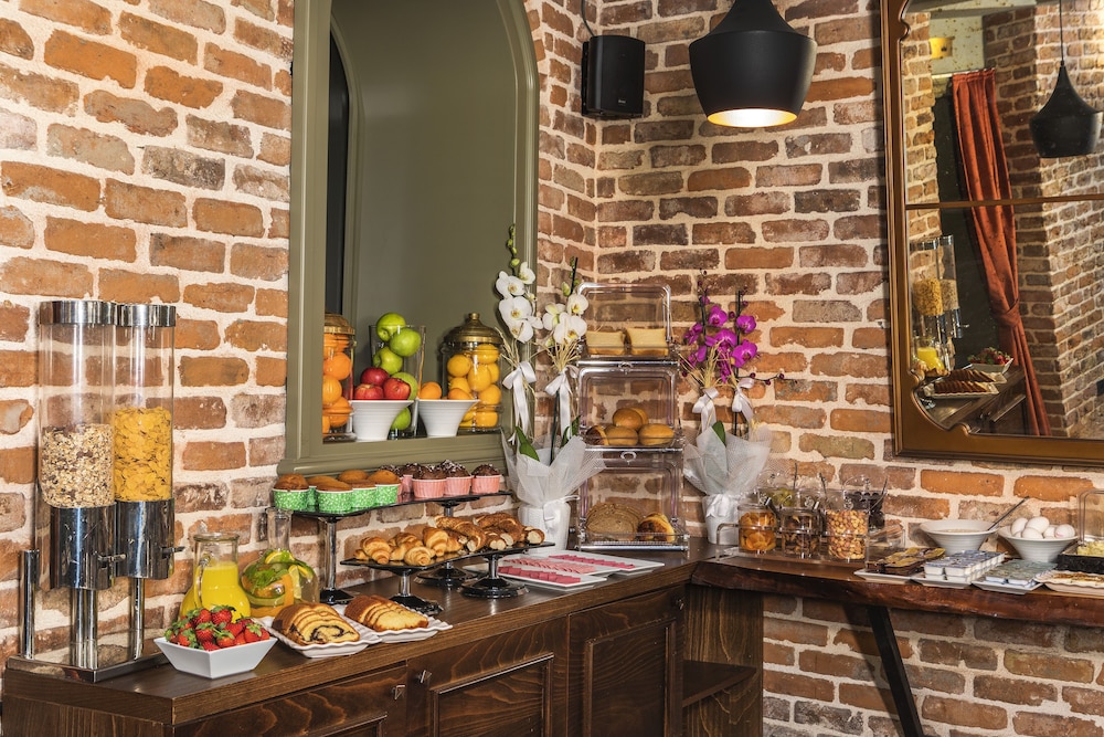 meroddi galata mansion