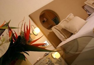 wow airport hotel