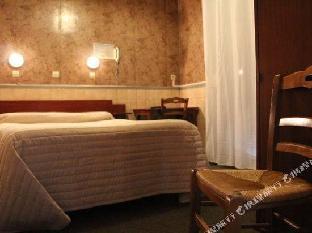 Hôtel De La Comète,Paris>>La Villette,3 star