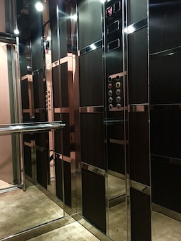 mc queen rooms and apartments