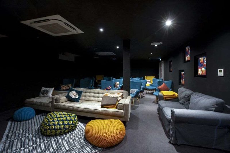 mob hotel paris les puces