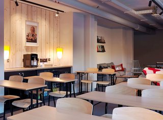 mob hotel paris les puces