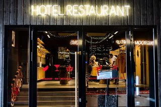 mob hotel paris les puces