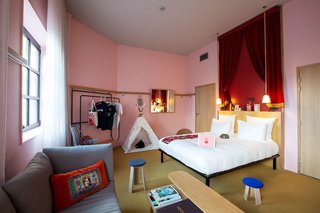 mob hotel paris les puces