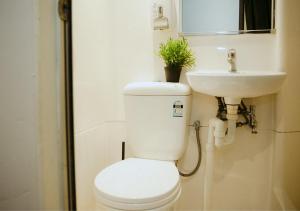 the village bondi beach hostel