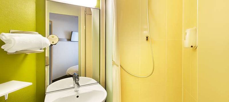 bandb hotel lyon st bonnet mi plaine