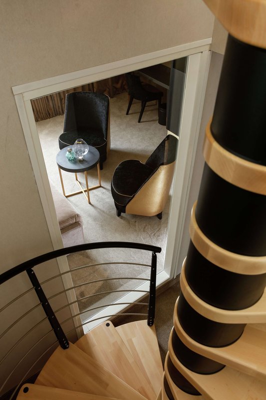 niepce paris hotel curio collection by hilton