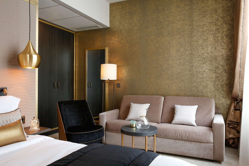 niepce paris hotel curio collection by hilton