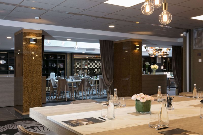 niepce paris hotel curio collection by hilton