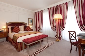 majestic hotel majestic apartments champs elysees