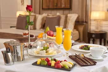 majestic hotel majestic apartments champs elysees