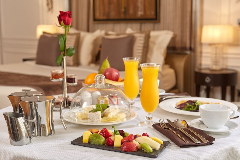 majestic hotel majestic apartments champs elysees