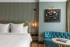 De Berri, A Luxury Collection Hotel,Near Arc De Triomphe,5 star