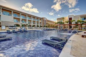 Hideaway At Royalton Punta Cana, An Autograph Collection All Inclusive Resort & Casino – Adults Only,Near Hard Rock Golf Club At Cana Bay,5 star