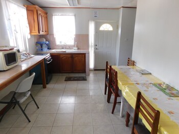 Mr. Clean Bed And Breakfast,Roseau>>Dominica,3 star