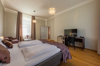 wellness and spa hotel villa regenhart