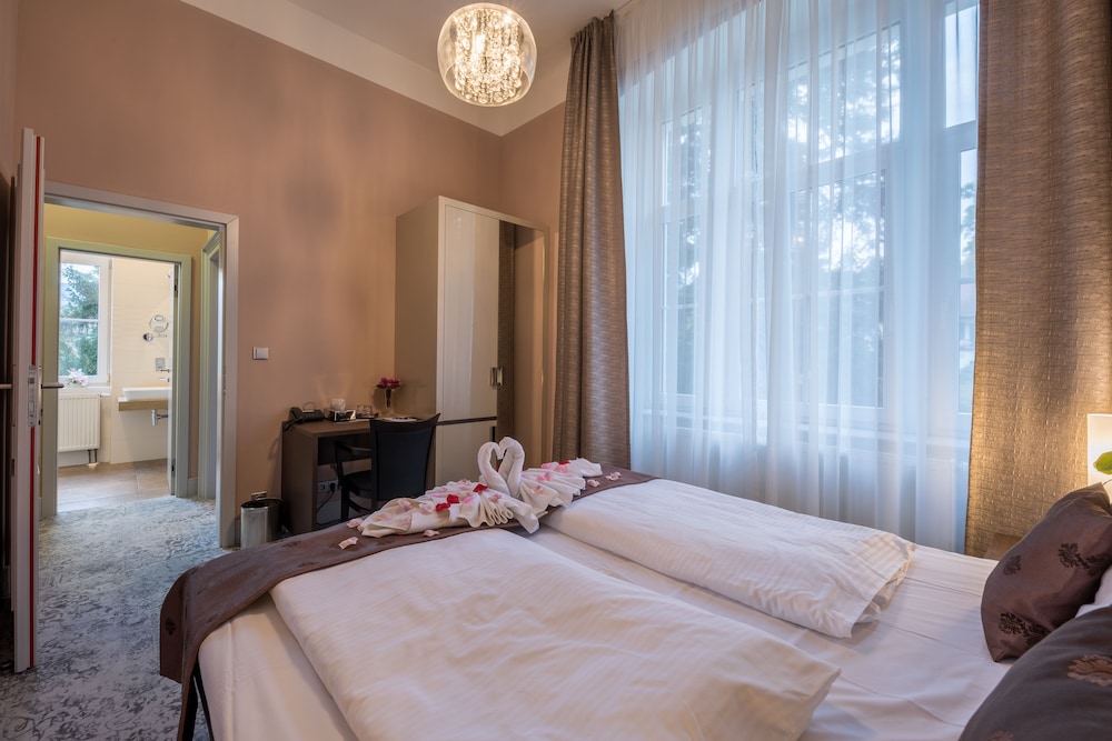 wellness and spa hotel villa regenhart