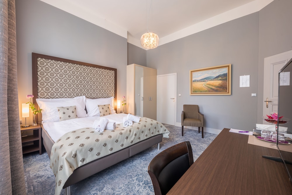 wellness and spa hotel villa regenhart