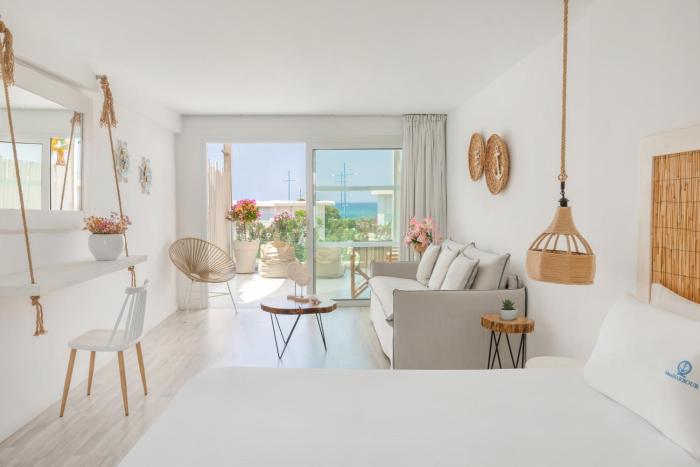 blue harbour boutique