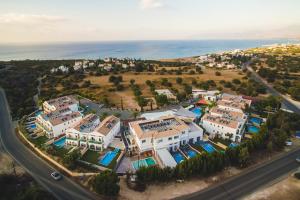Latchi Escape Hotel & Suites,Kissonerga>>Ayia Marina Chrysochous,4 star