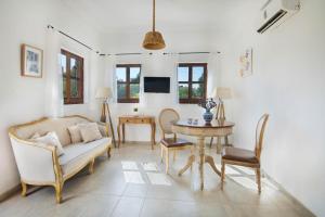 meleni cottage houses