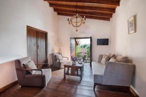 meleni cottage houses