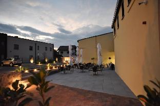 Santiny Hotel & Restaurant,Pila>>Novaki,4 star