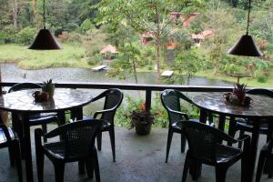 Lucky Bug B & B,Guanacaste>>Arenal,3 star