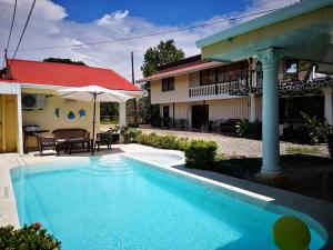 Hospedaje La Galerie,Ojochal>>Ciudad Cortes,3 star