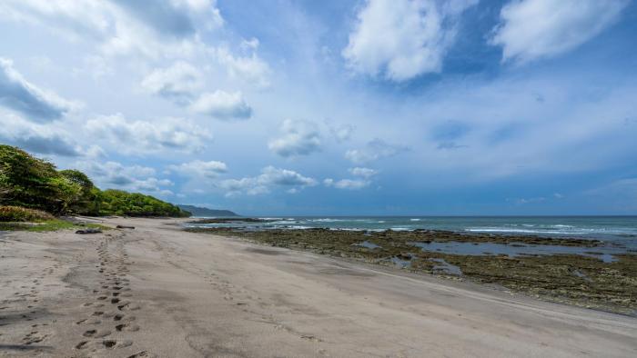 makanas beach bungalows