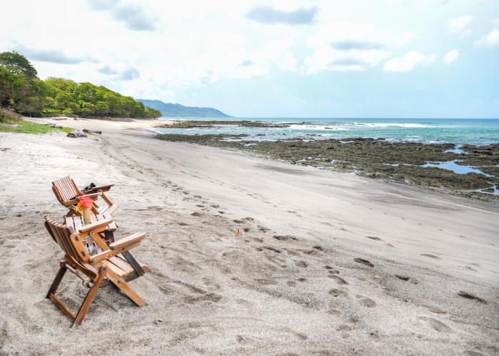 makanas beach bungalows