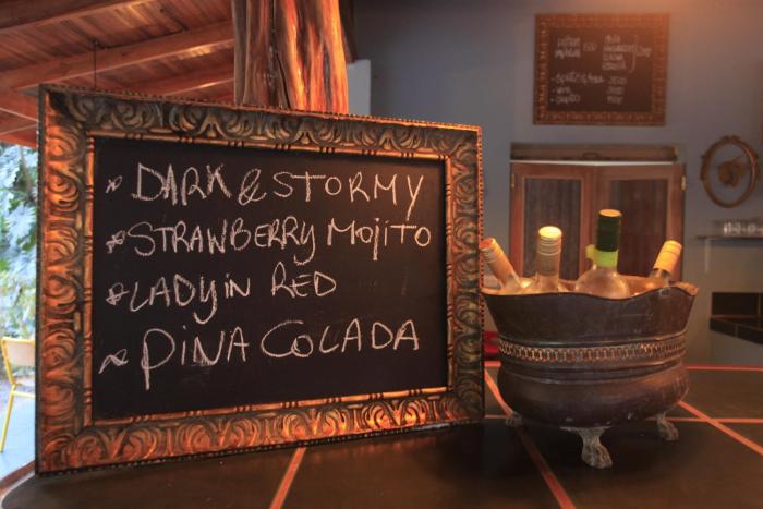 makanas beach bungalows