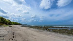 makanas beach bungalows