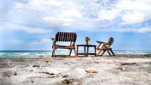 makanas beach bungalows