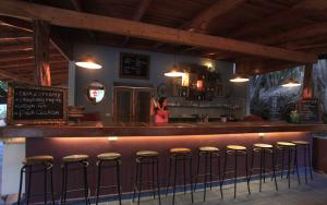 makanas beach bungalows