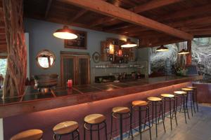 makanas beach bungalows