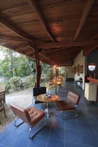 makanas beach bungalows