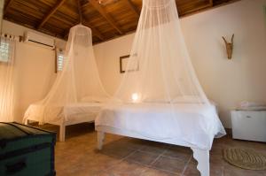 makanas beach bungalows