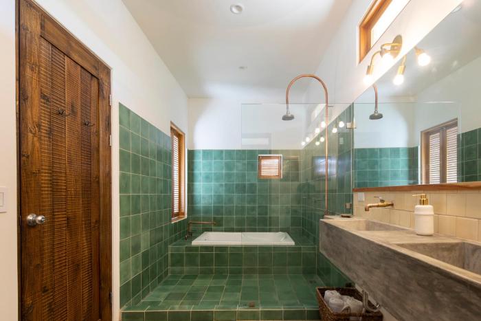 the nomadic hotel