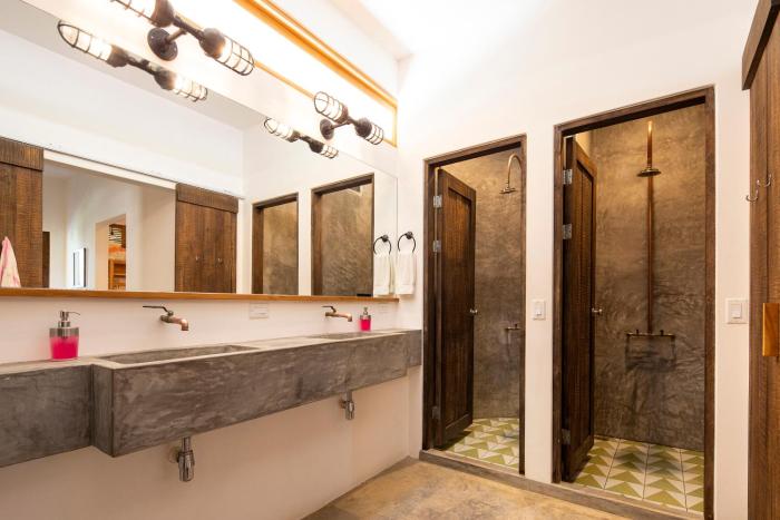 the nomadic hotel