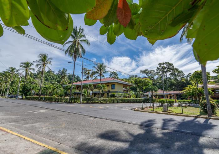 hotel manuel antonio